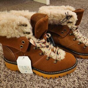 NWT - Time and Tru Women's Hiker Boot - Size 7 - Cognac